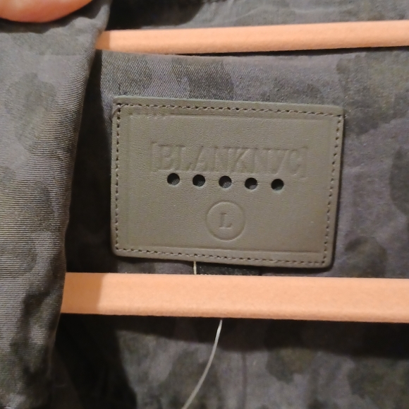 BLANKNYC LEOPARD MOTO JACKET SIZE LARGEFits true - Picture 12 of 14